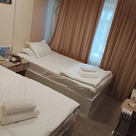 Esra Hostel *