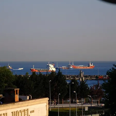 Istanbul Simge *